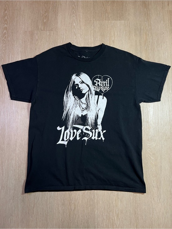 Avril Lavigne Tops - Avril Lavigne Love SuxBlack Graphic Tee Official 2022 Concert Merch Canada Tour